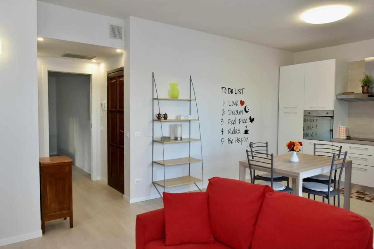 Ferienwohnung Casa Sissi Riva di Solto Exterior foto
